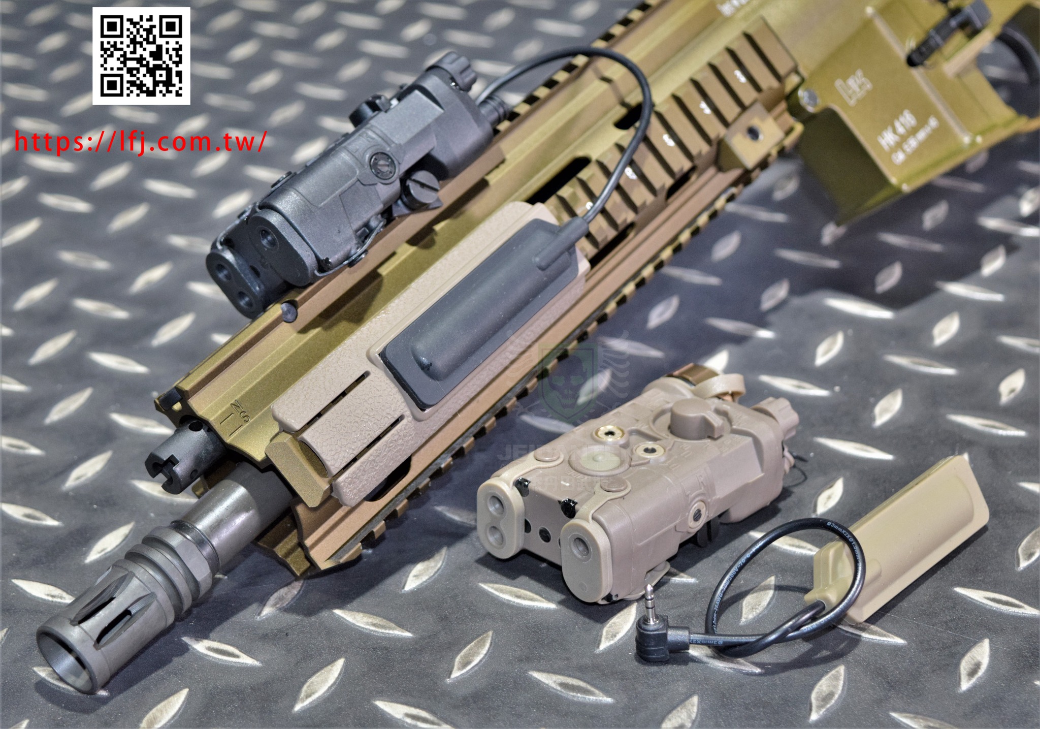 FMA LAB PEQ-NGAL 升級版LED槍燈+紅雷射+IR雷射黑色沙色TB1398 – 杰 